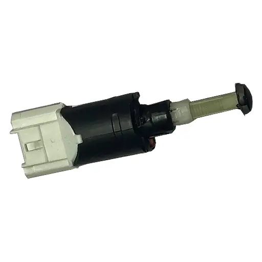 سوییچ پدال ترمز کوییک سایپا یدک سر سفید کد 104652 - 2 سوییچ پدال ترمز کوییک سایپا یدک سر سفید کد 104652 - 2