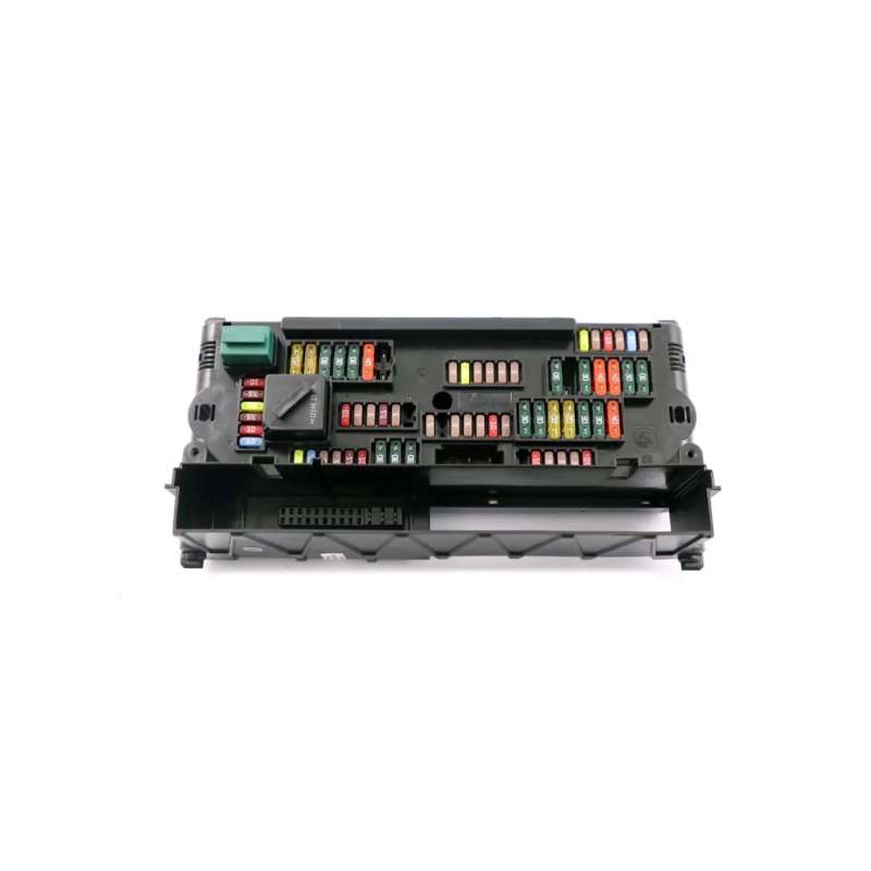 جعبه فیوز داخل موتور بی ام و 750 اتاق F02 جعبه فیوز داخل موتور بی ام و 750 اتاق F02