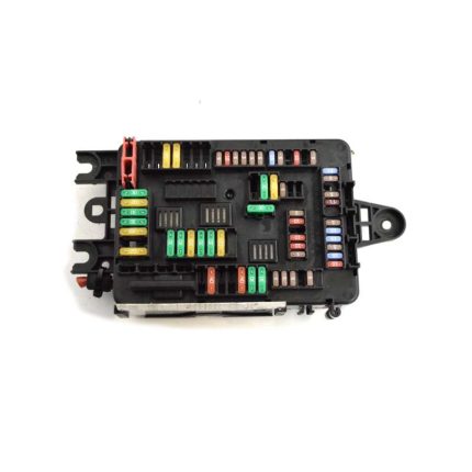 جعبه فیوز داخل موتور بی ام و x6 اتاق e71