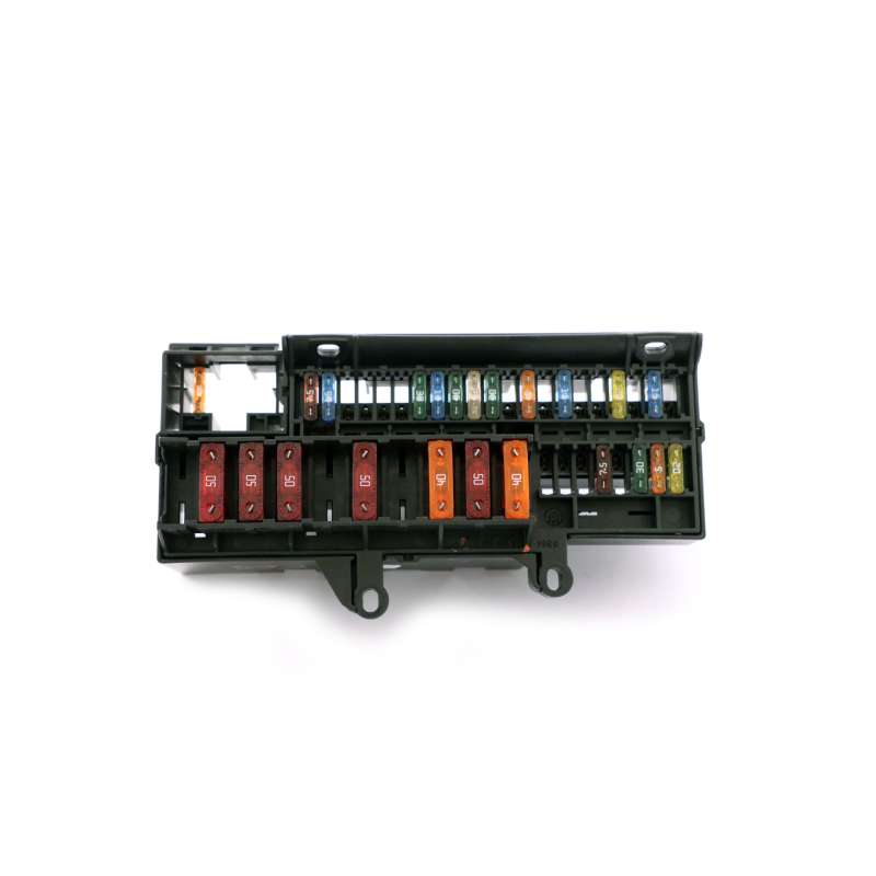 جعبه فیوز داخل کابین بی ام و 730 اتاق E66 جعبه فیوز داخل کابین بی ام و 730 اتاق E66