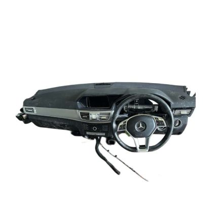 داشبورد بنز E300 اتاق W212