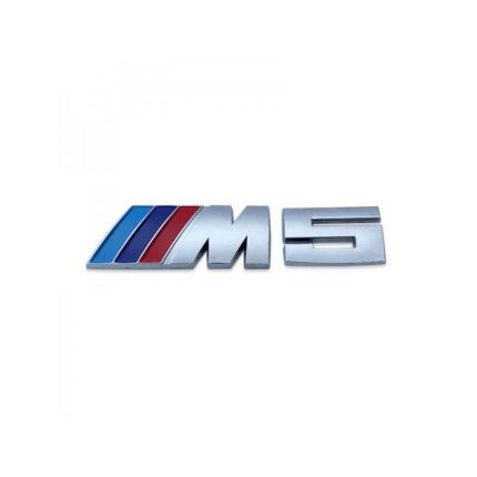 لوگو m5روی درب صندوق بی ام و