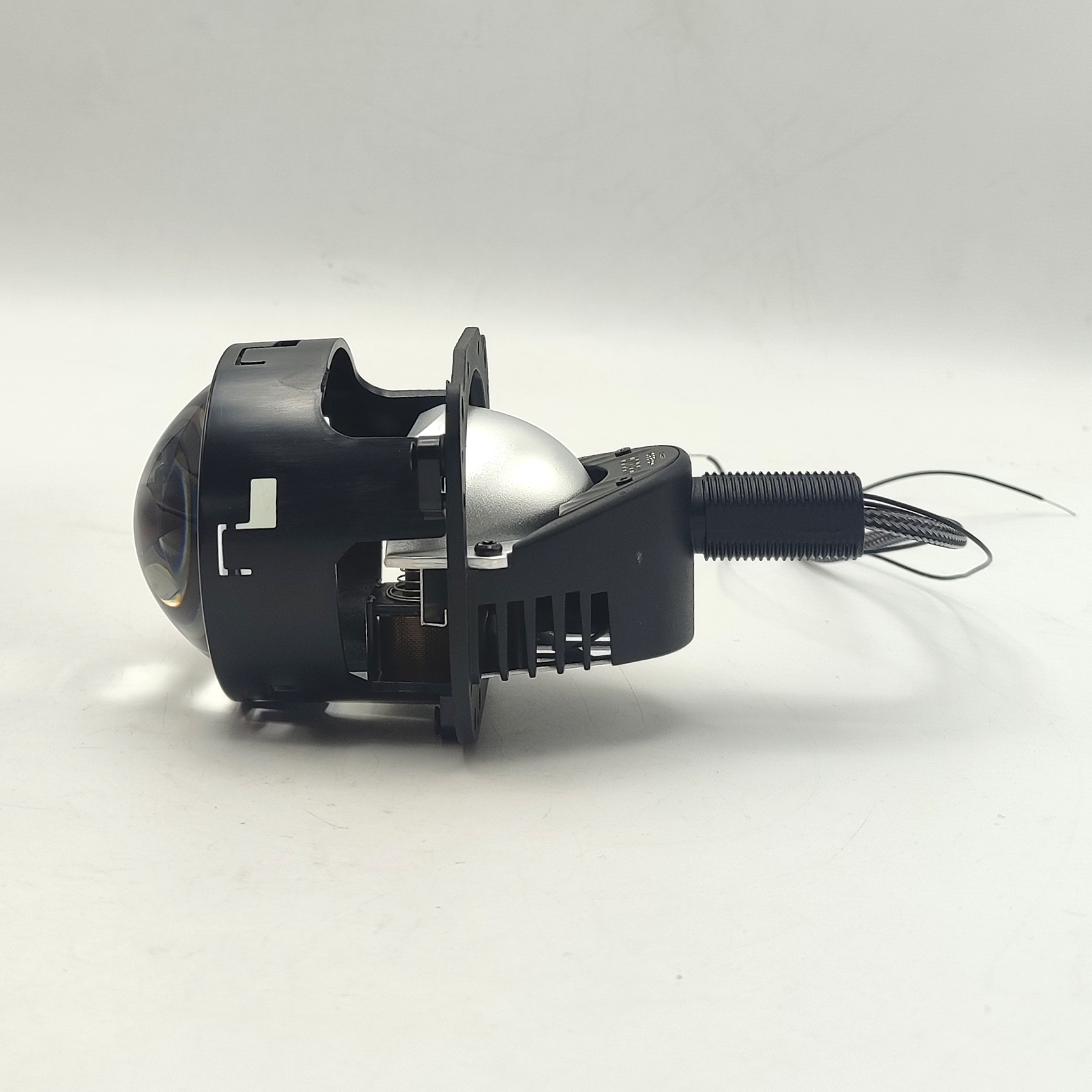 لنز چراغ خودرو BI-LED برند هگزا مدل HP-250 سه رنگ