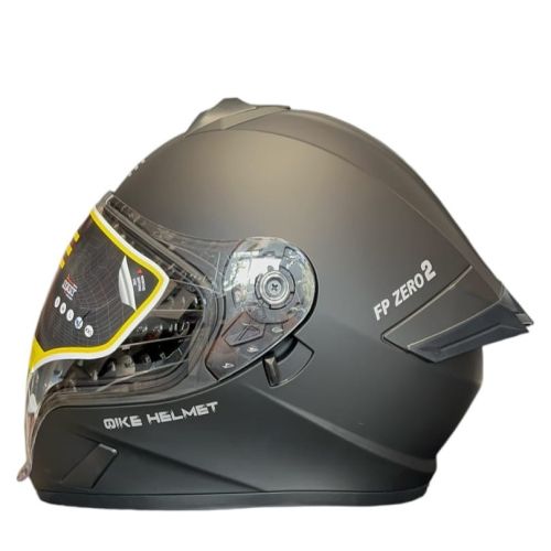 کلاه کاسکت فک ثابت QIKE مدل matt black کلاه کاسکت فک ثابت QIKE مدل matt black