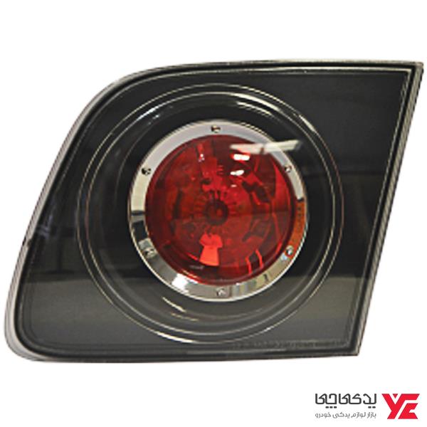چراغ خطر عقب راست روی صندوق مزدا 3 نیو چراغ خطر عقب راست روی صندوق مزدا 3 نیو
